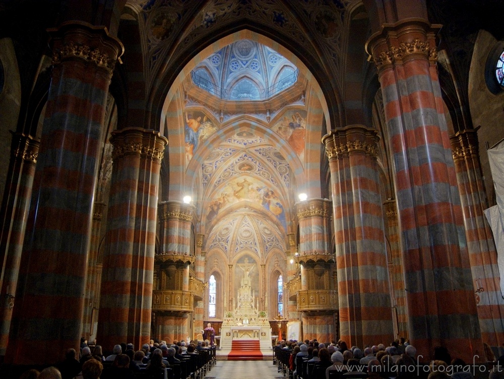 Vigevano (Pavia, Italy) - Interior of the church of San Francesco